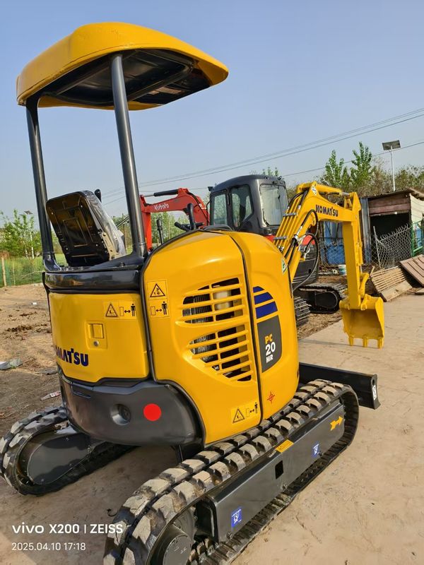 Máquina de excavación de 2 toneladas de Komatsu PC20MR Crawler casi nueva para la venta