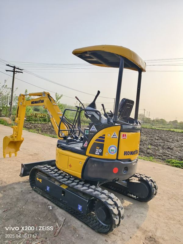 Máquina de excavación de 2 toneladas de Komatsu PC20MR Crawler casi nueva para la venta