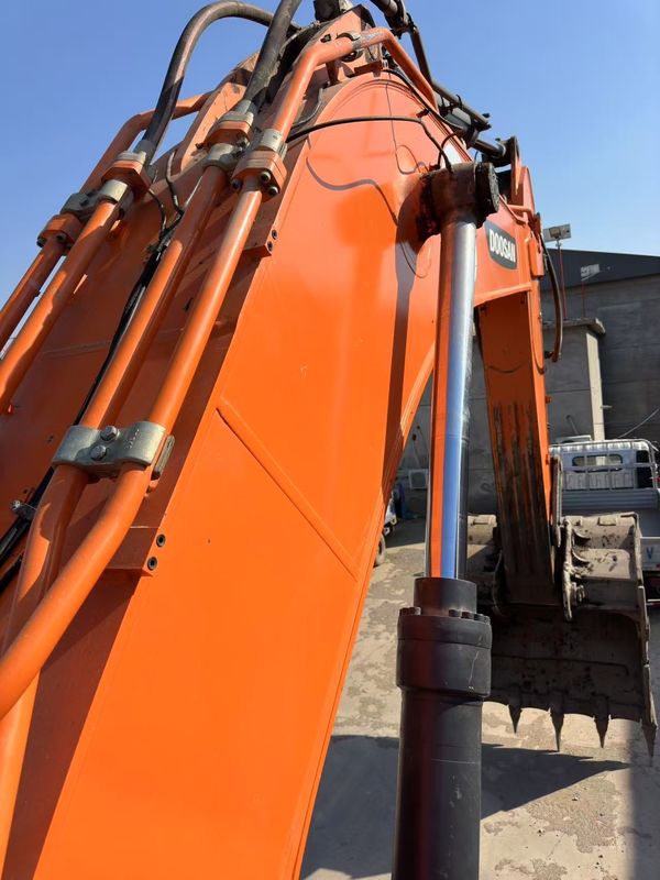 Excavadora usada Doosan DX560LC Excavadora para la venta Equipo de construcción de segunda mano de alta calidad