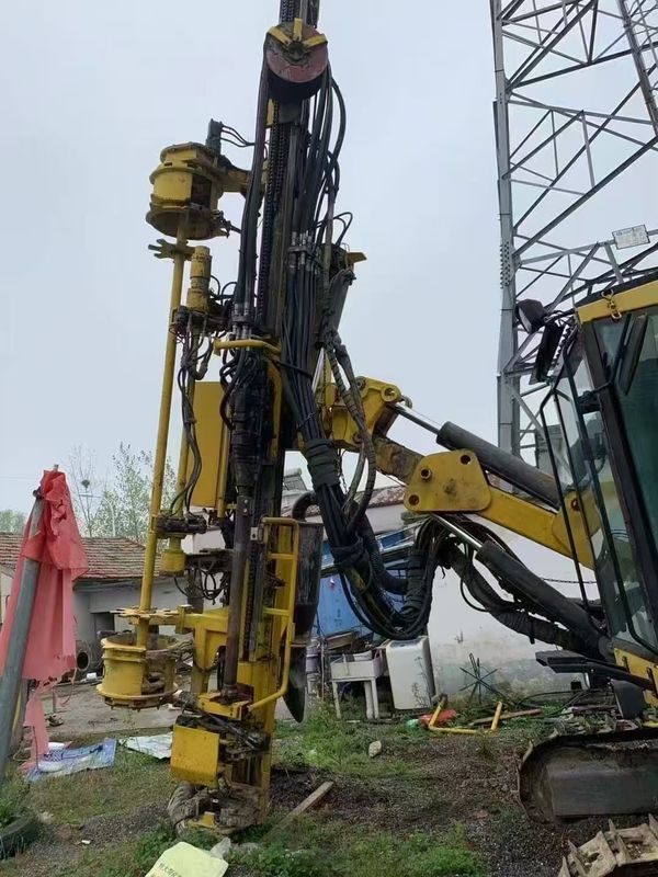 Un equipo de perforación de roca usado de Atlas Copco ROC F9 a la venta.